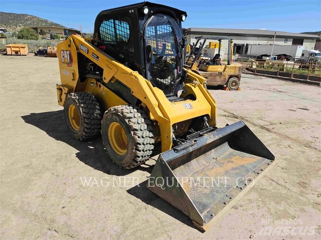 CAT 246D3 Chargeuse compacte