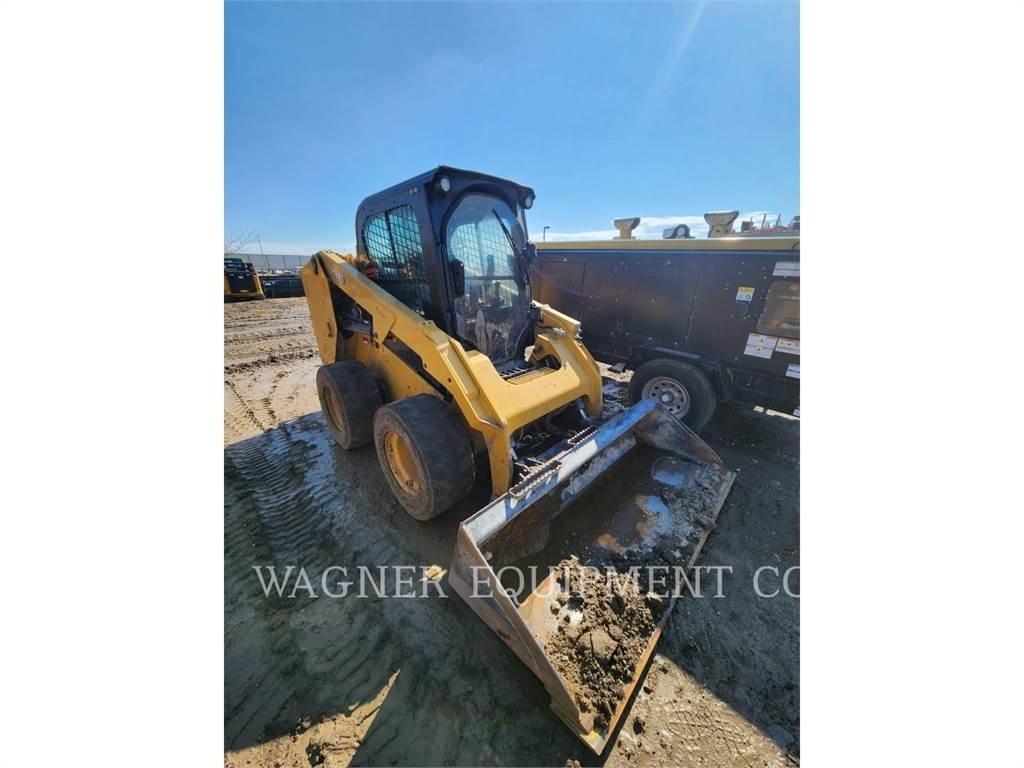 CAT 246D3 Chargeuse compacte