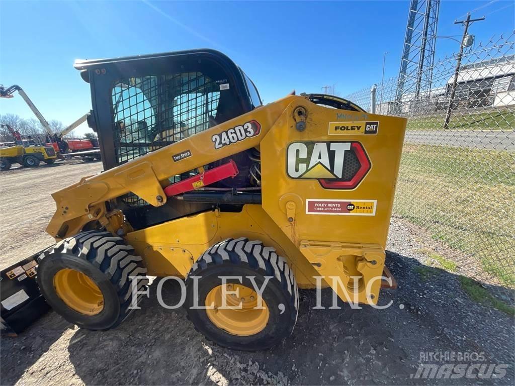 CAT 246D3 Chargeuse compacte
