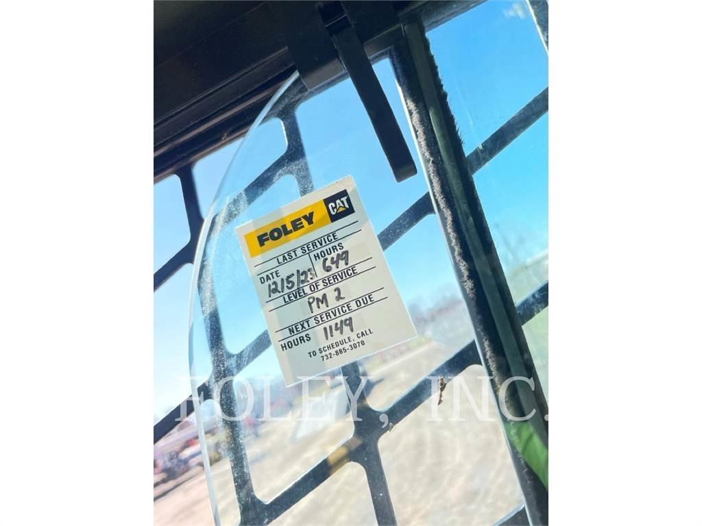 CAT 246D3 Chargeuse compacte
