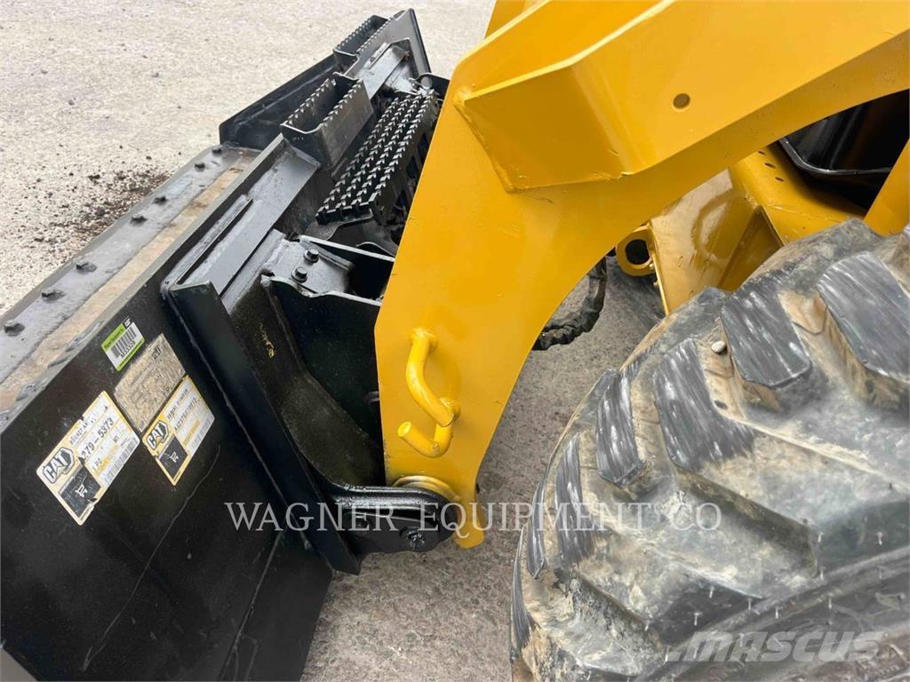 CAT 246D3 Chargeuse compacte