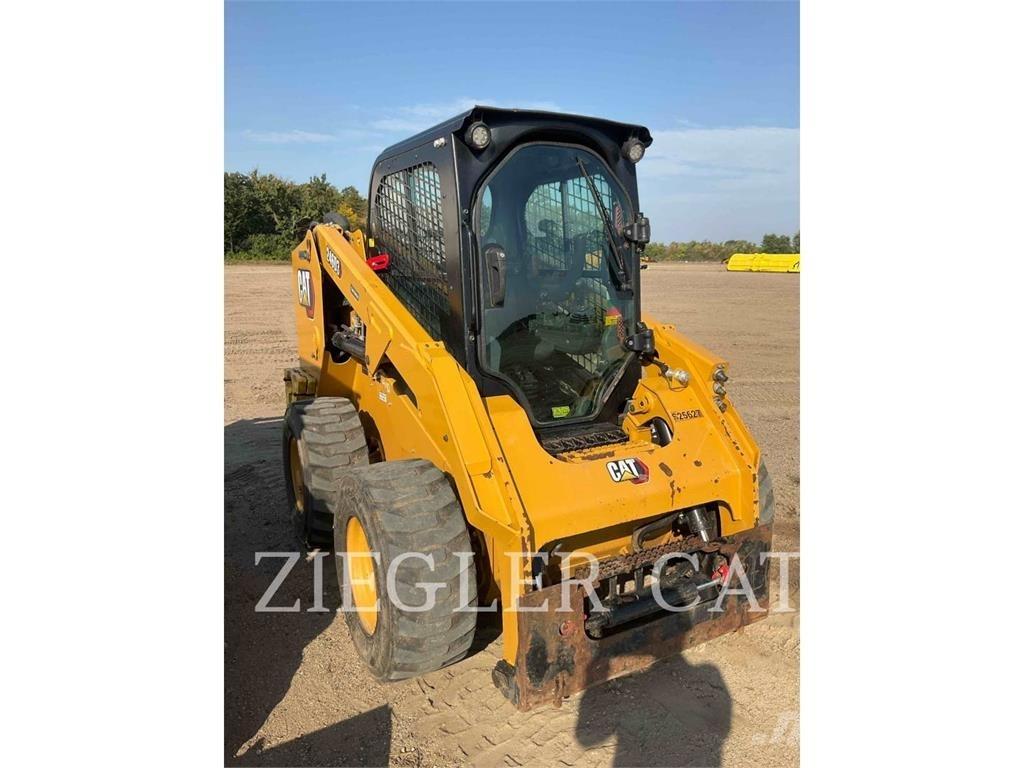 CAT 246D3 Chargeuse compacte