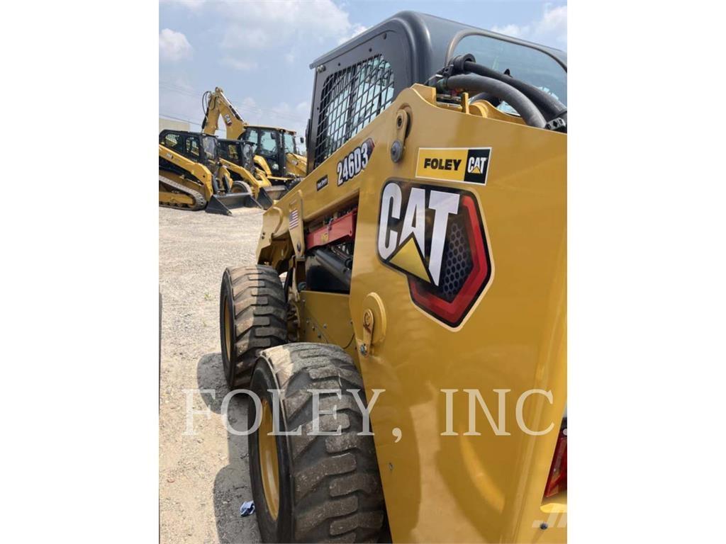 CAT 246D3 Chargeuse compacte