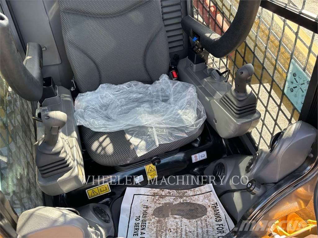 CAT 246D3 C3H2 Chargeuse compacte