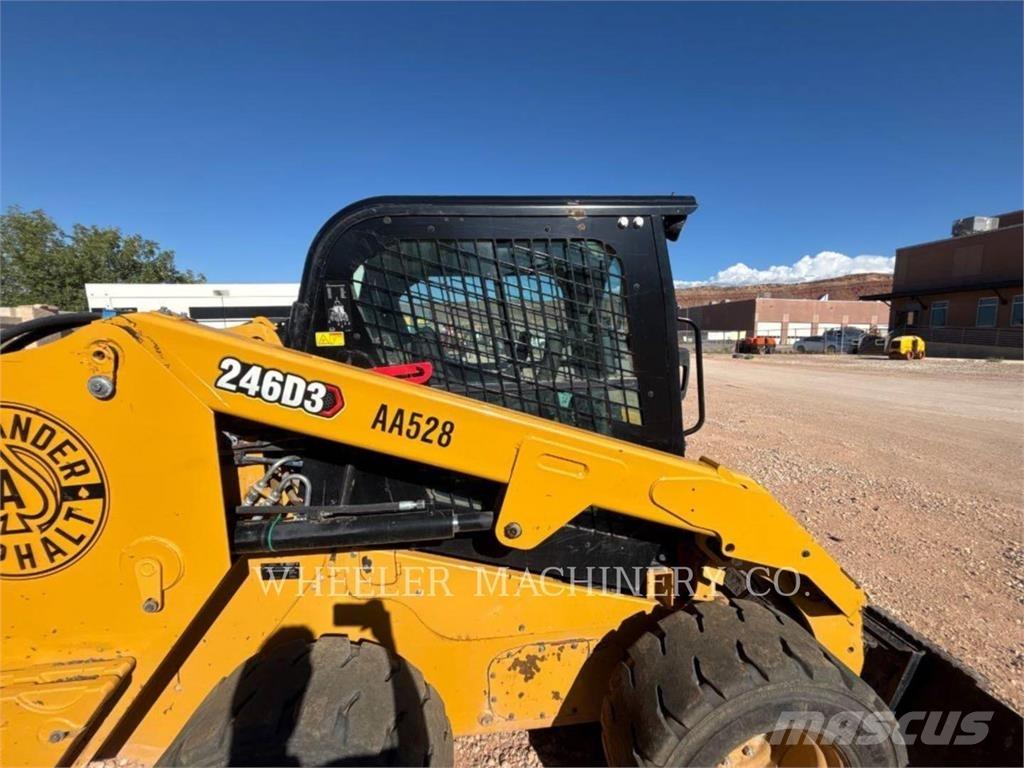 CAT 246D3 C3H2 Chargeuse compacte