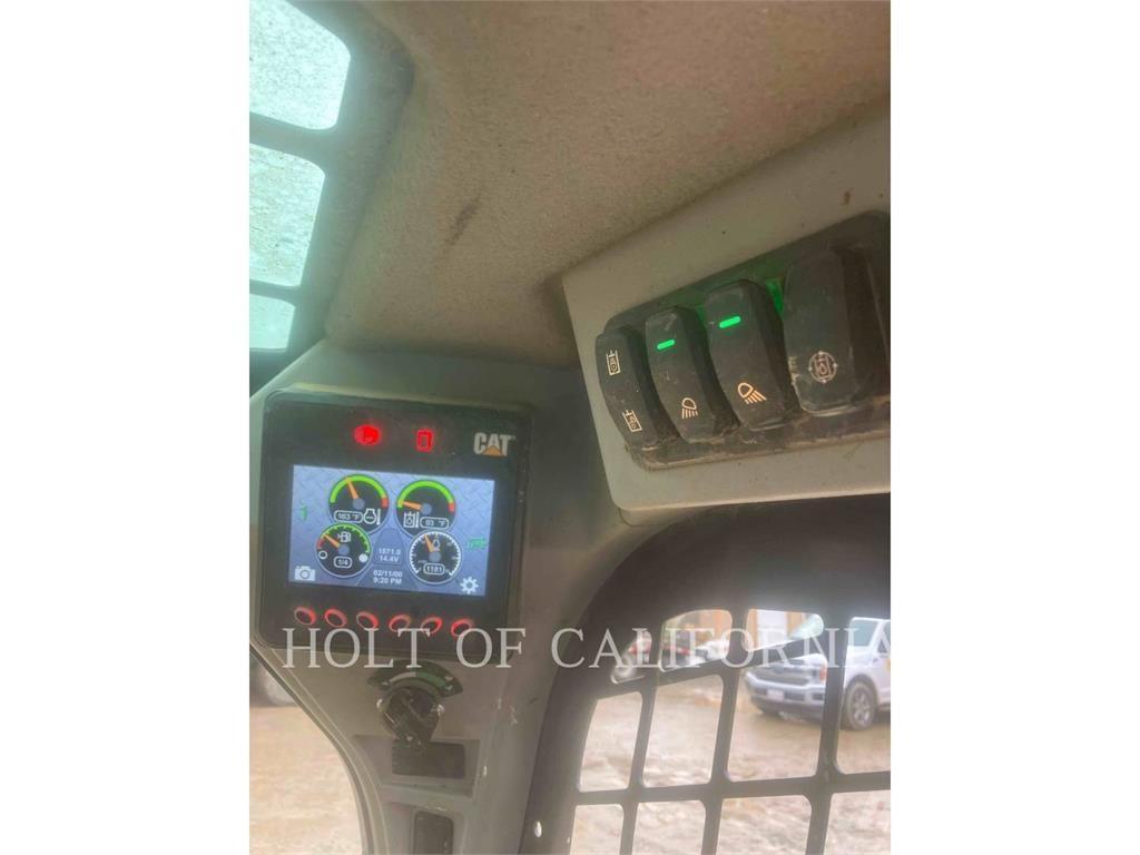 CAT 246D3 HF Chargeuse compacte
