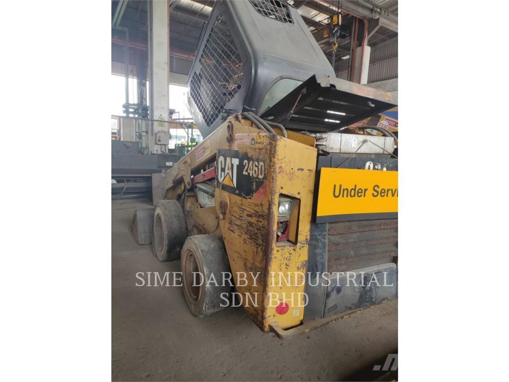 CAT 246DLRC Chargeuse compacte