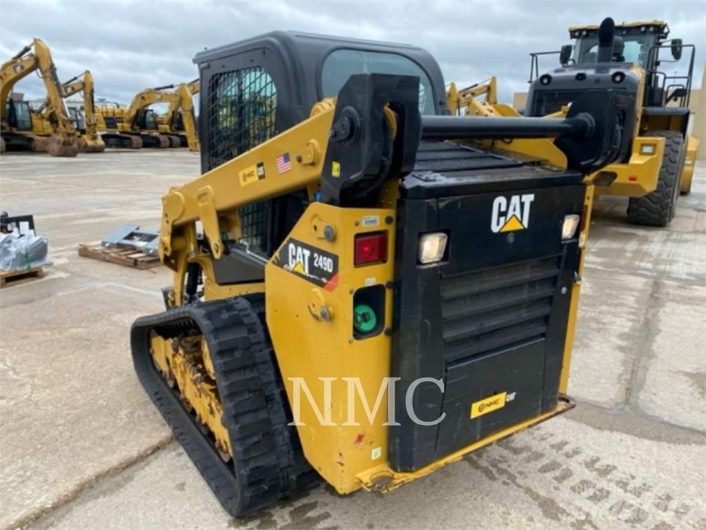 CAT 249D Chargeuse compacte