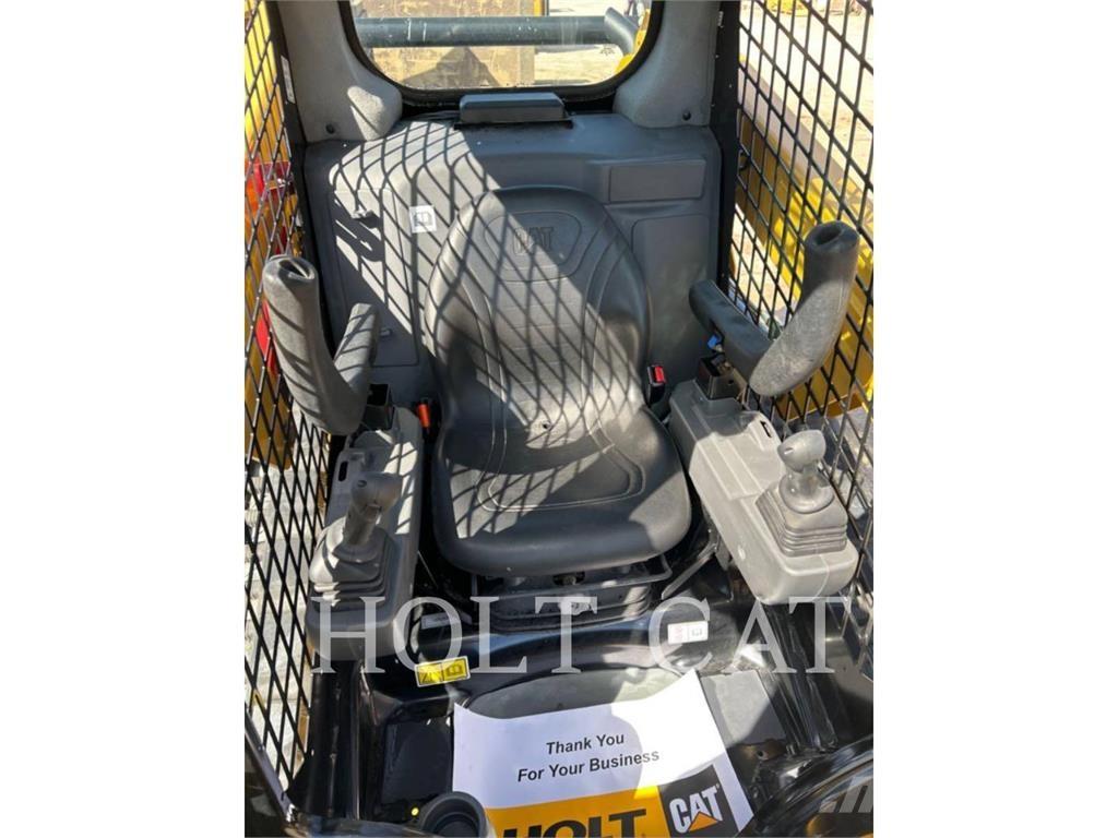 CAT 249D Chargeuse compacte