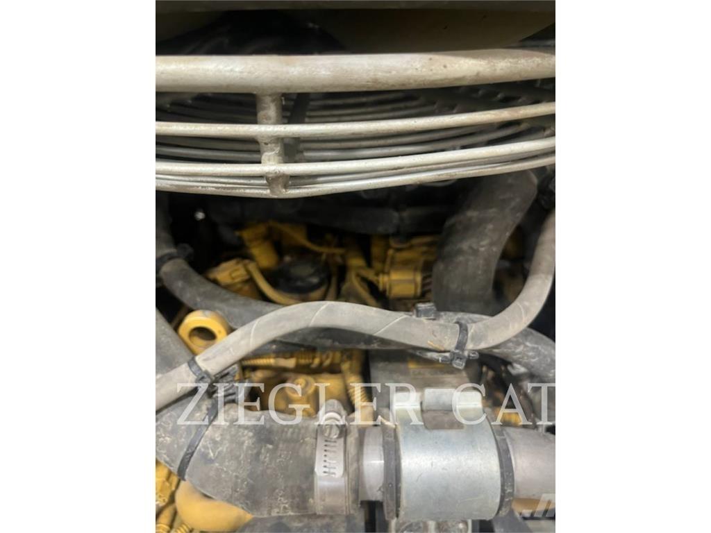 CAT 249D3 Chargeuse sur chenilles