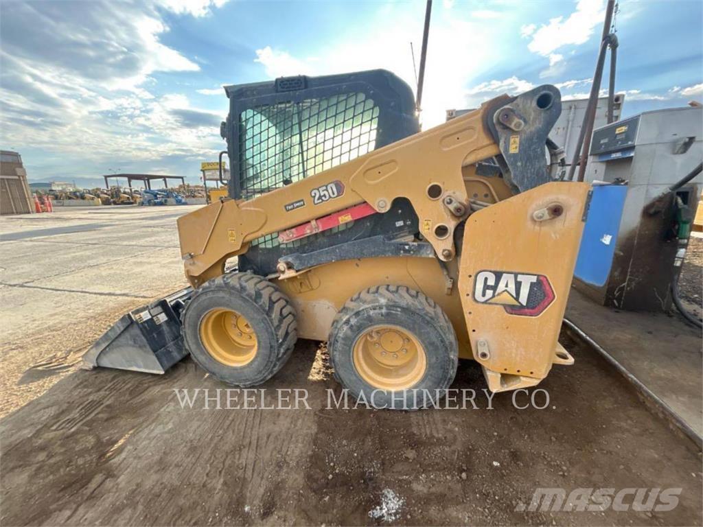 CAT 250 C3H2 Chargeuse compacte