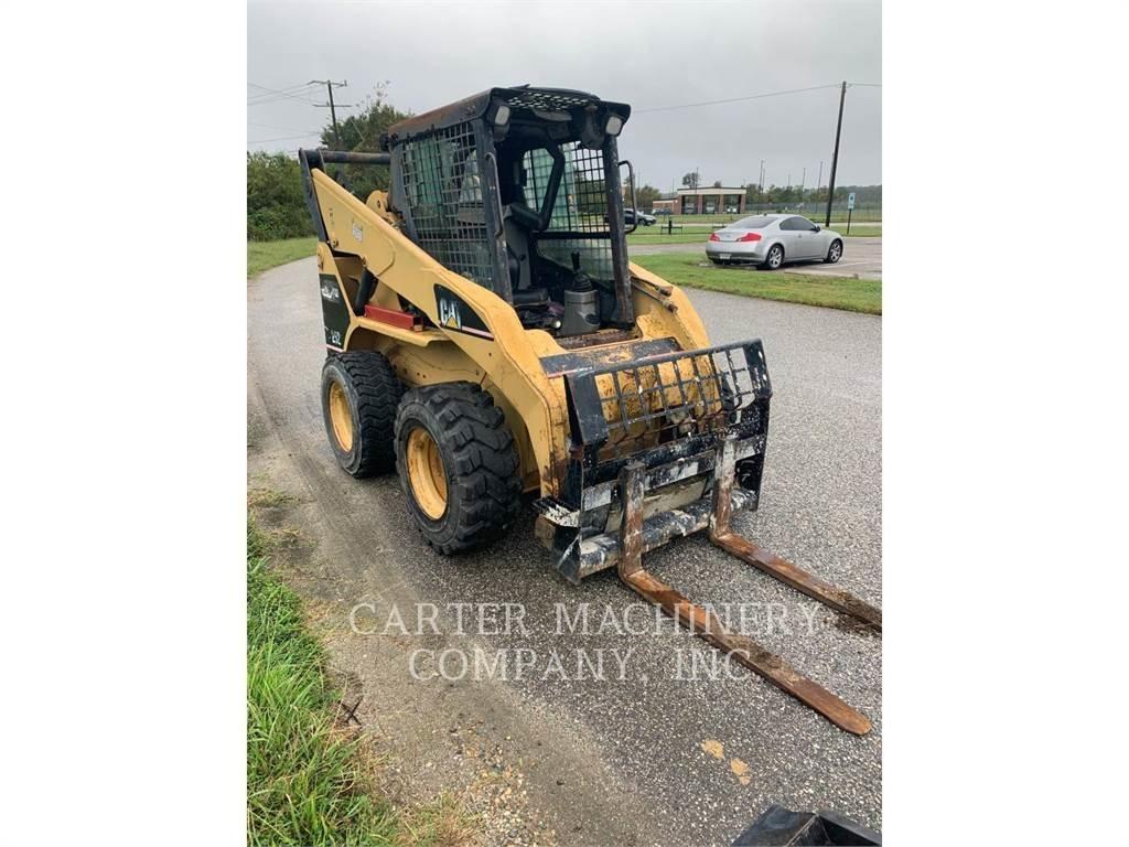 CAT 252 Chargeuse compacte