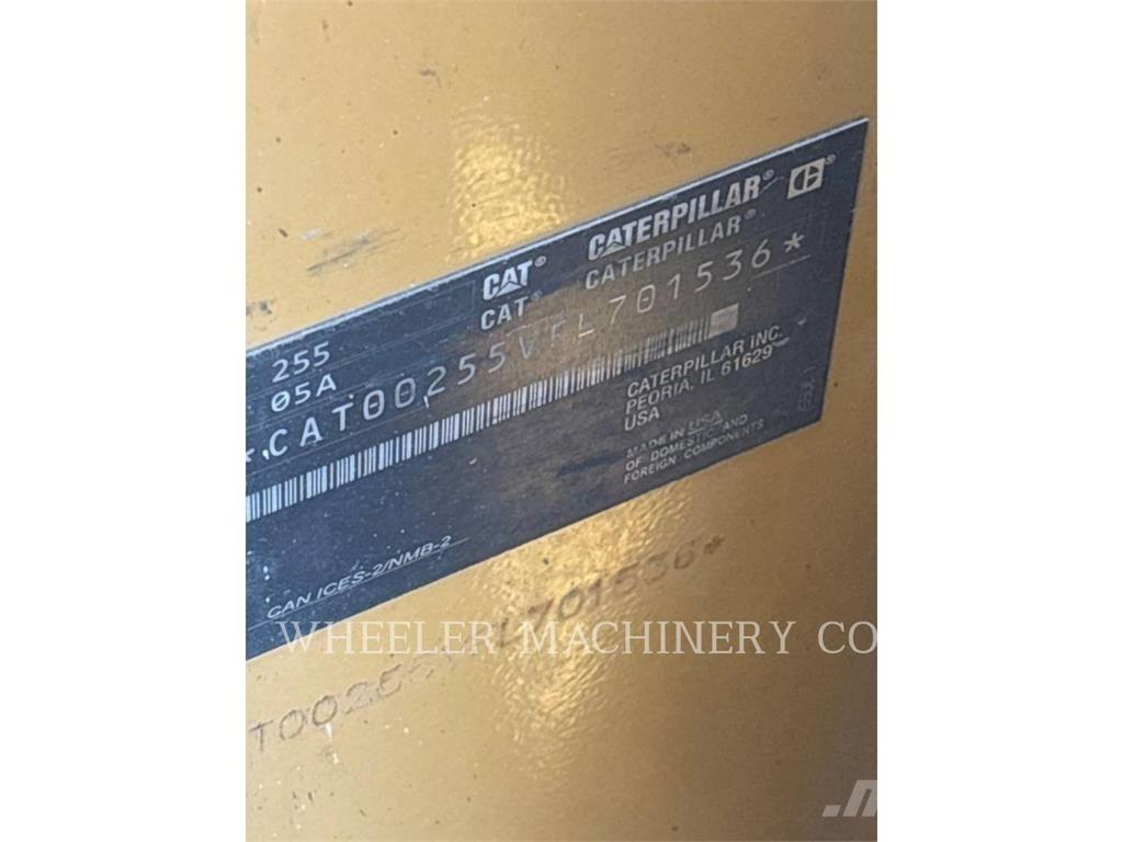 CAT 255 C3HF Chargeuse sur chenilles