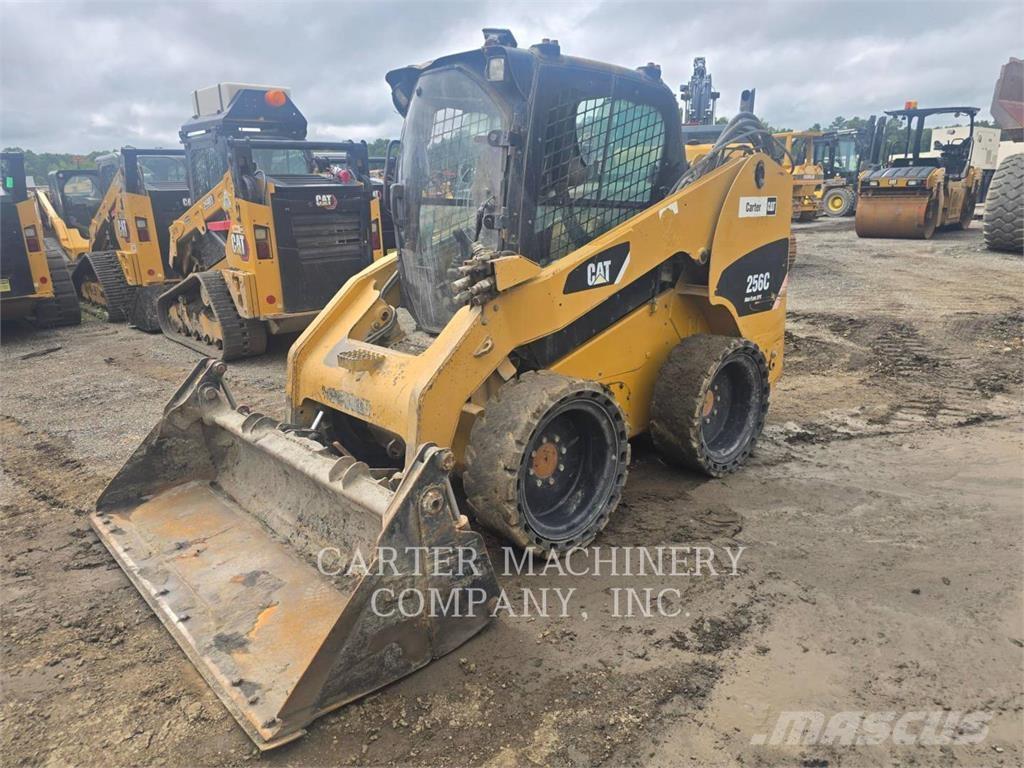 CAT 256C Chargeuse compacte