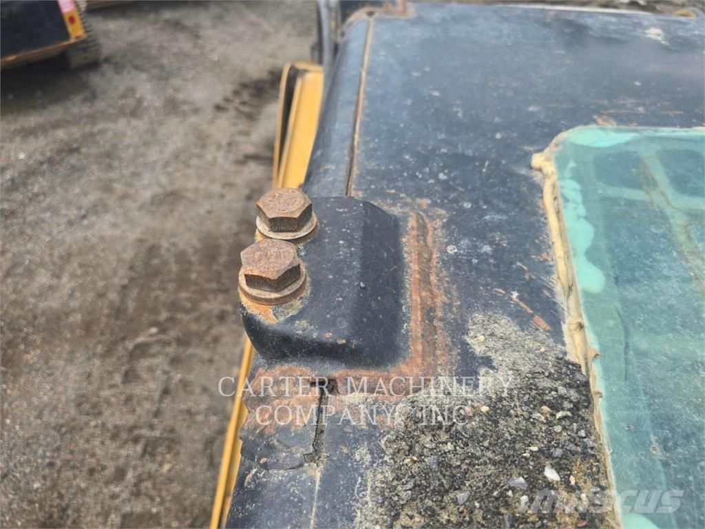 CAT 256C Chargeuse compacte