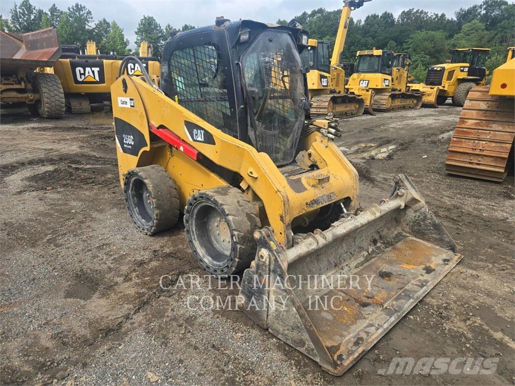 CAT 256C Chargeuse compacte