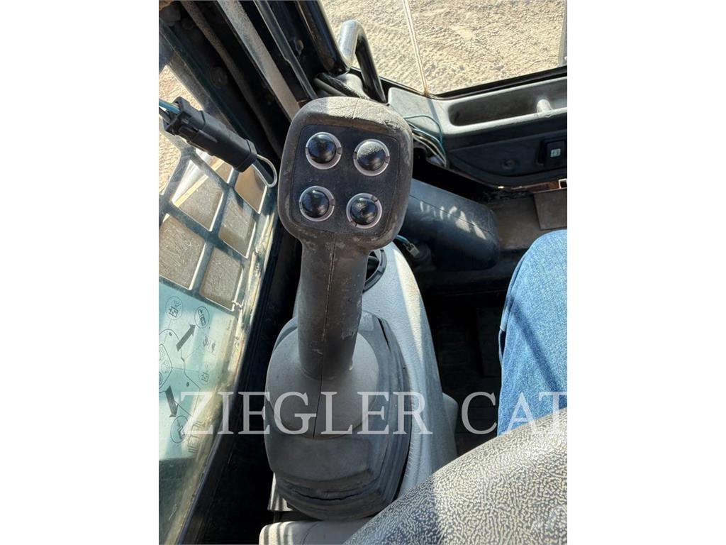 CAT 257B Chargeuse sur chenilles