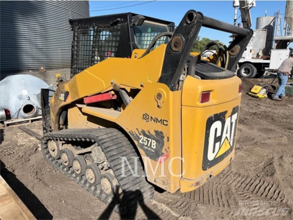 CAT 257B3 Chargeuse compacte