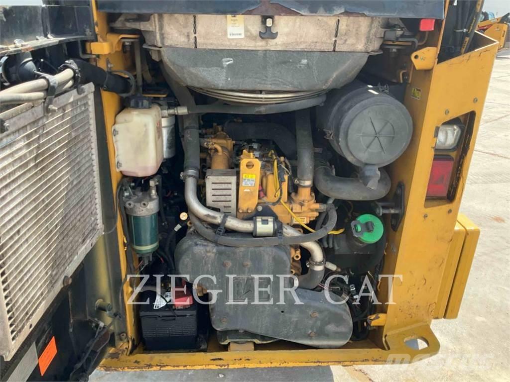 CAT 257D Chargeuse sur chenilles
