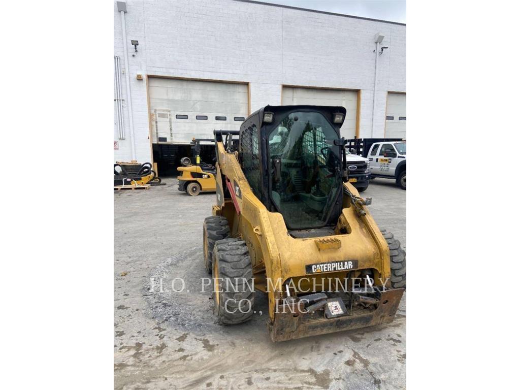 CAT 262 C Chargeuse compacte