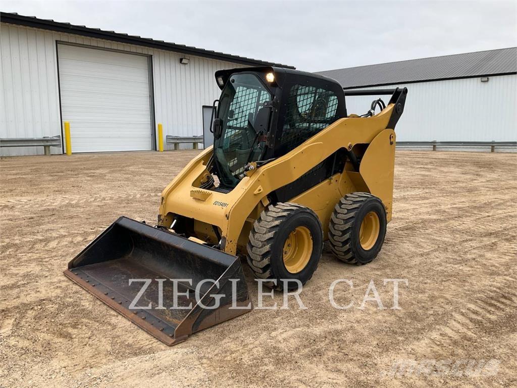 CAT 262C Chargeuse compacte
