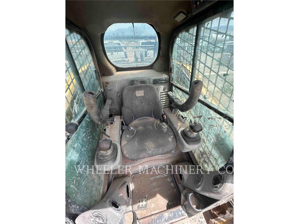 CAT 262C2 C3S2 Chargeuse compacte