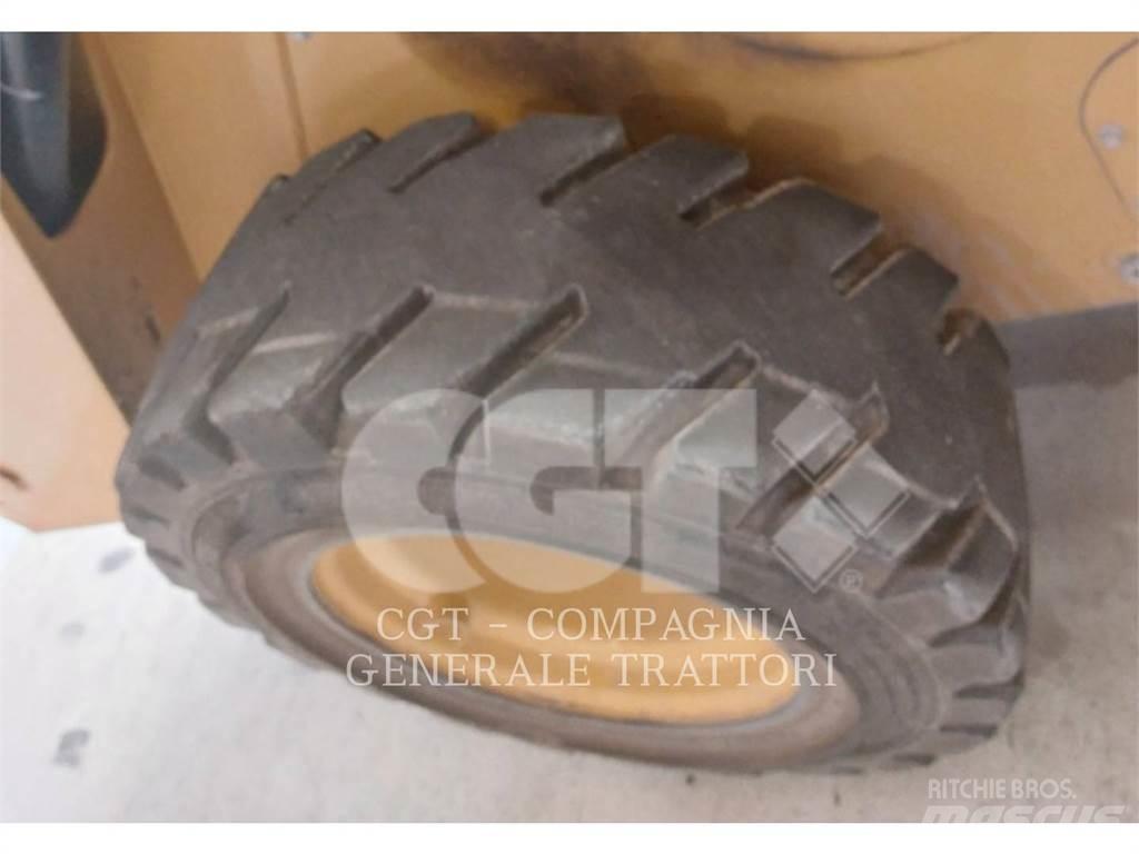 CAT 262D Chargeuse compacte