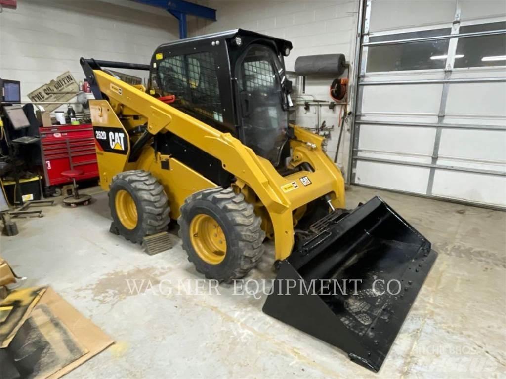 CAT 262D Chargeuse compacte