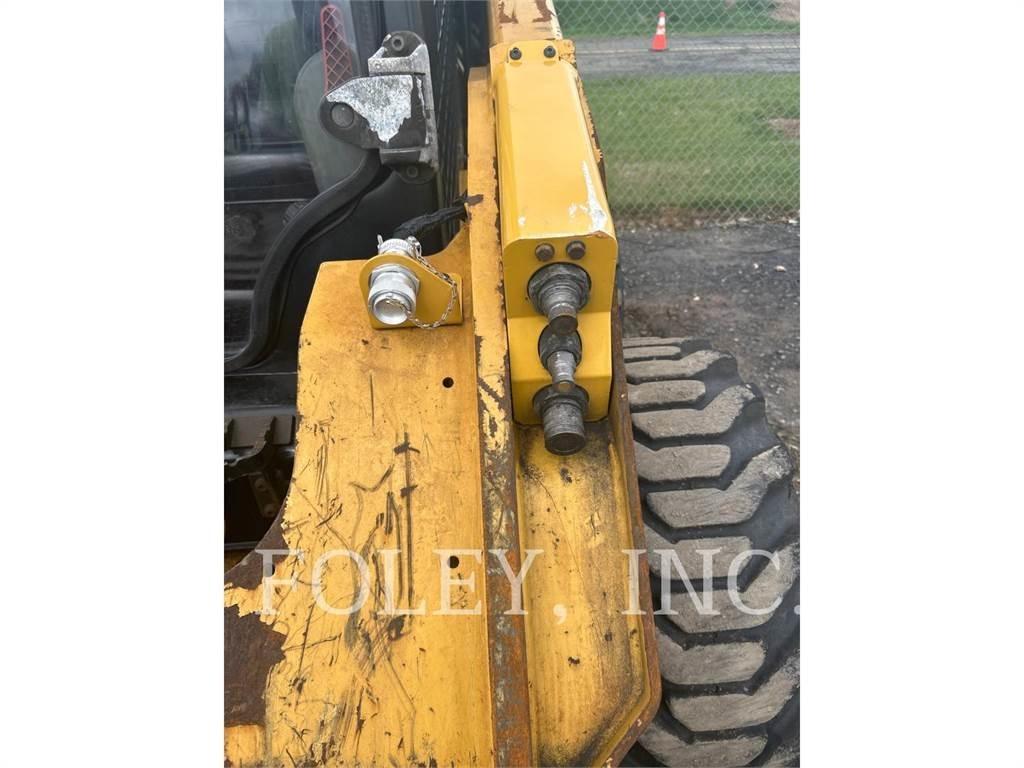CAT 262D Chargeuse compacte