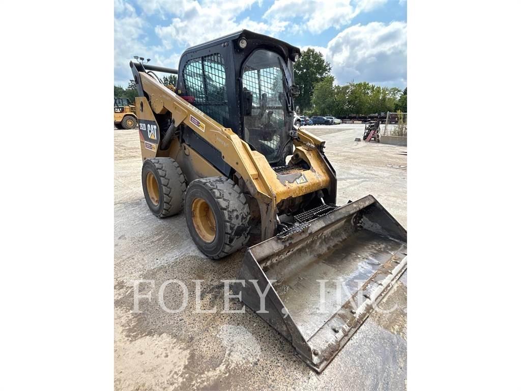 CAT 262D Chargeuse compacte