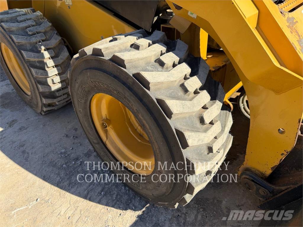 CAT 262D Chargeuse compacte