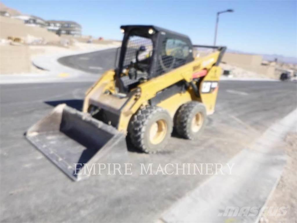 CAT 262D Chargeuse compacte