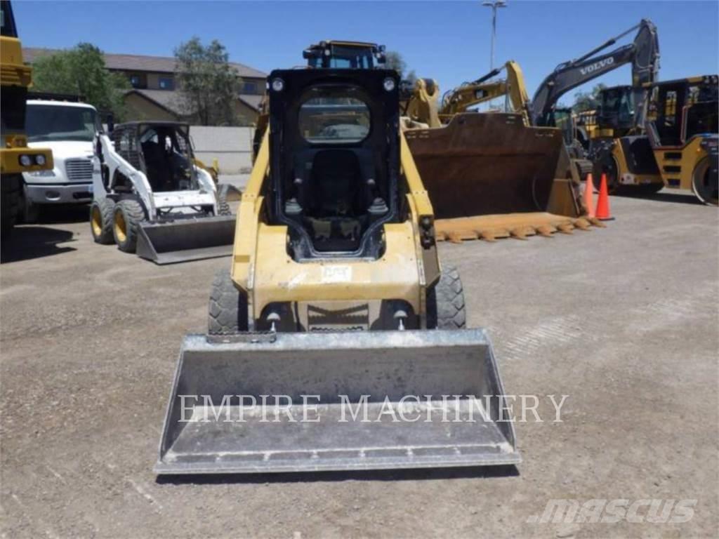CAT 262D Chargeuse compacte
