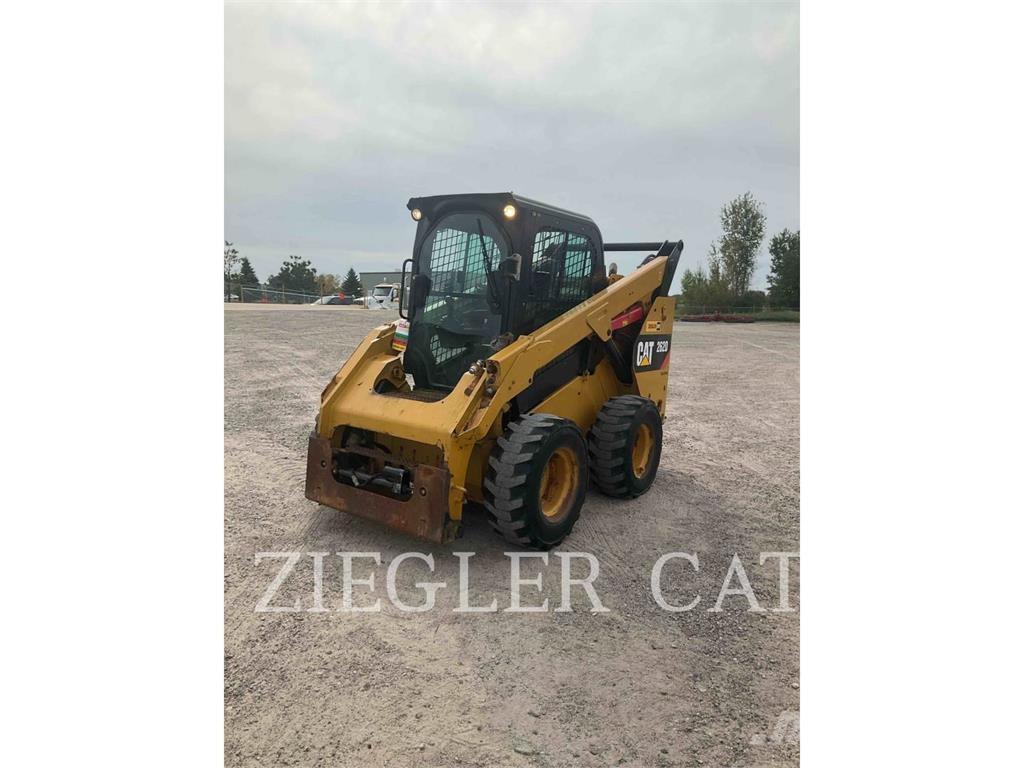 CAT 262D Chargeuse compacte