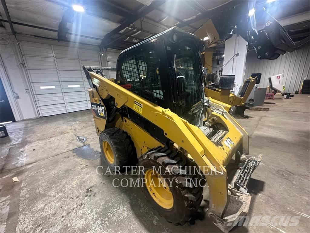 CAT 262D ACHF Chargeuse compacte