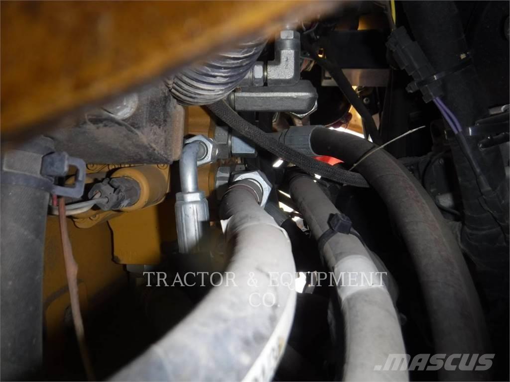 CAT 262D H2CB Chargeuse compacte