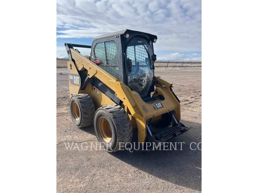 CAT 262D HF Chargeuse compacte