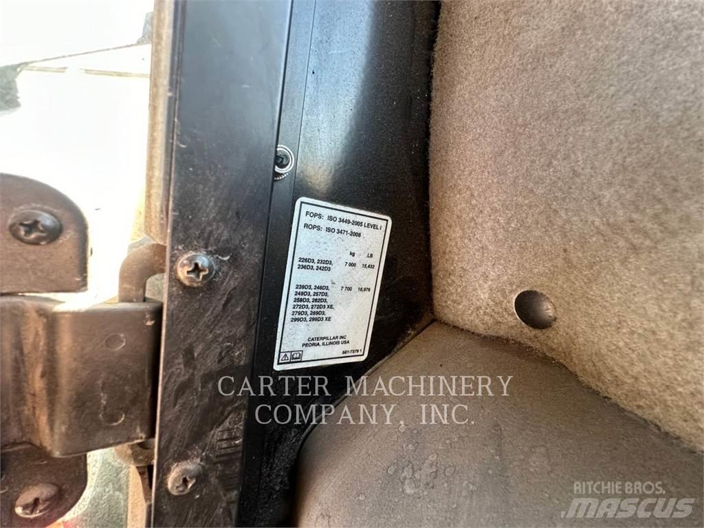 CAT 262D3 Chargeuse compacte