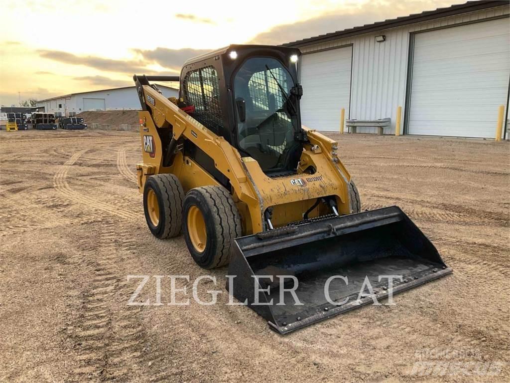 CAT 262D3 Chargeuse compacte