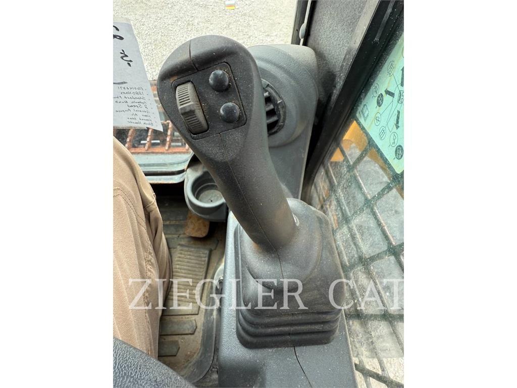 CAT 262D3 Chargeuse compacte