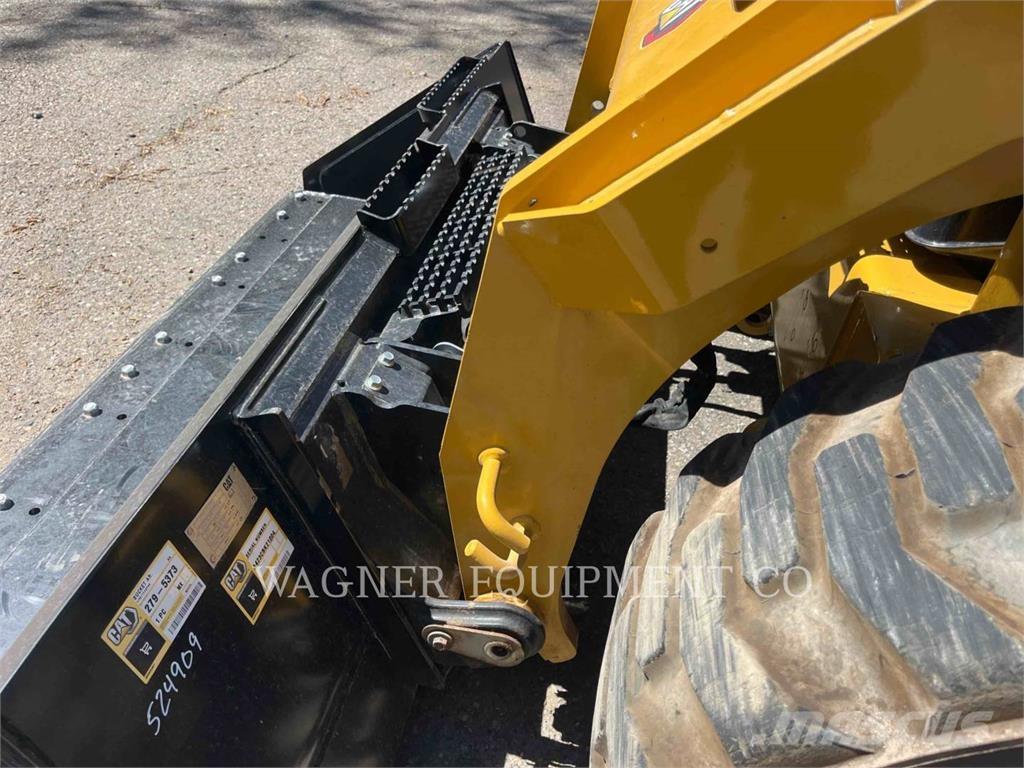 CAT 262D3 Chargeuse compacte