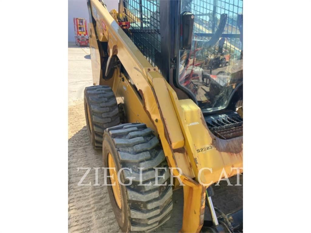 CAT 262D3 Chargeuse compacte