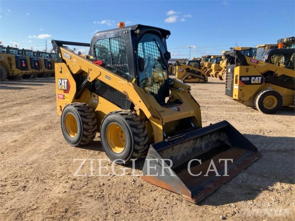 CAT 262D3 Chargeuse compacte