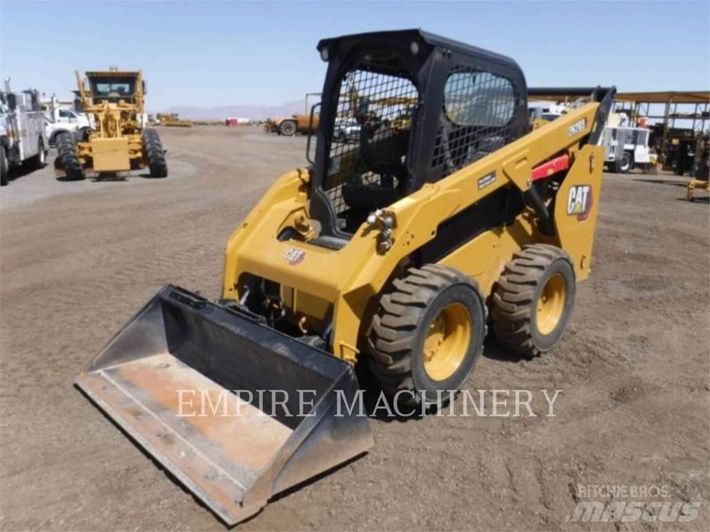 CAT 262D3 Chargeuse compacte