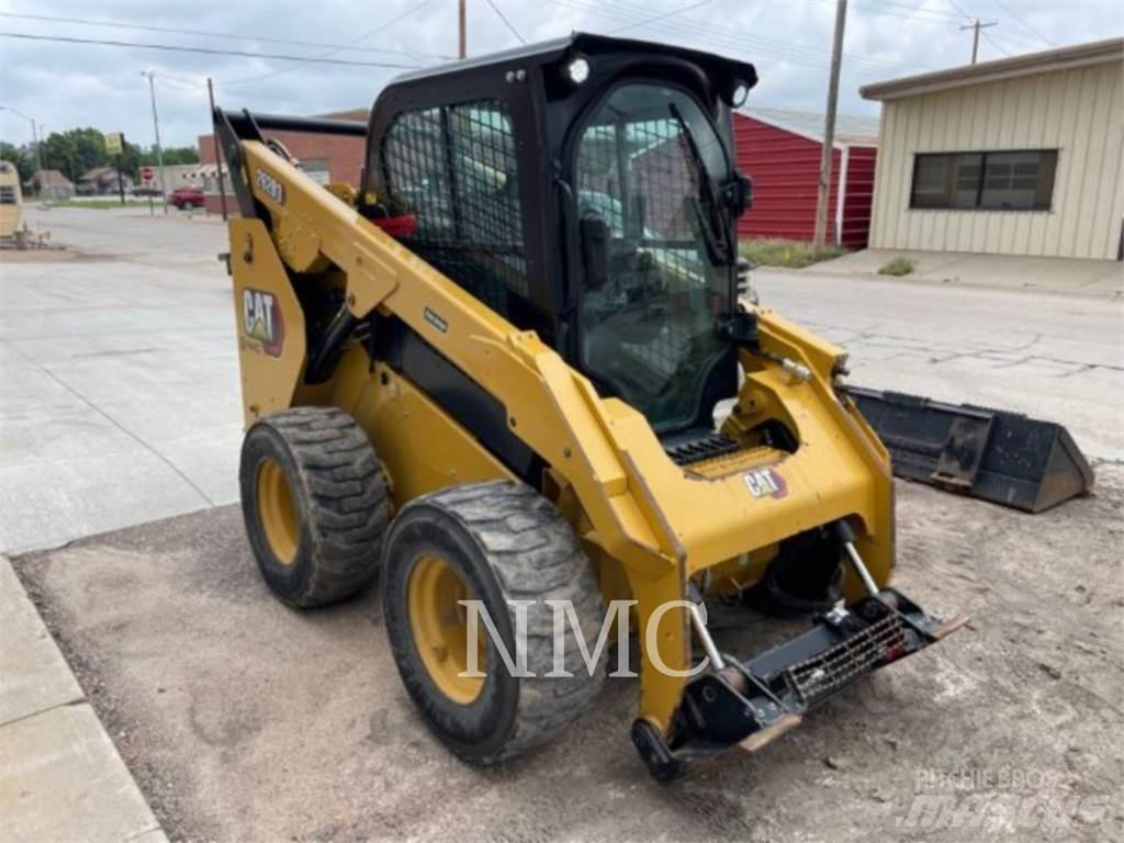 CAT 262D3 Chargeuse compacte