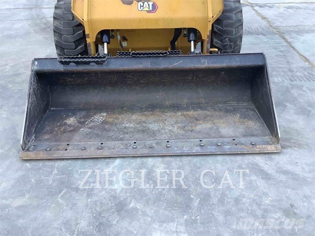 CAT 262D3 Chargeuse compacte