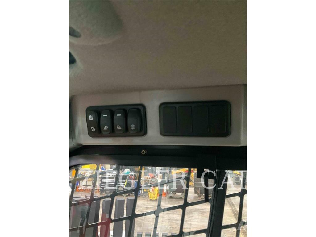 CAT 262D3 Chargeuse compacte