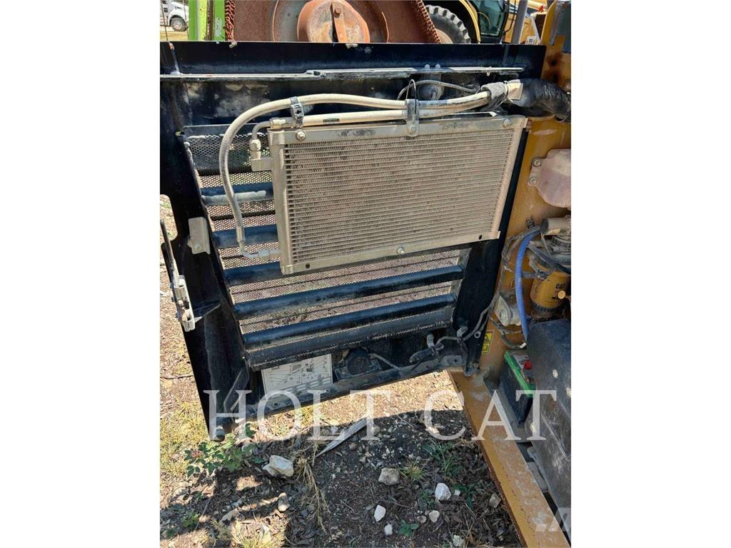 CAT 262D3 Chargeuse compacte