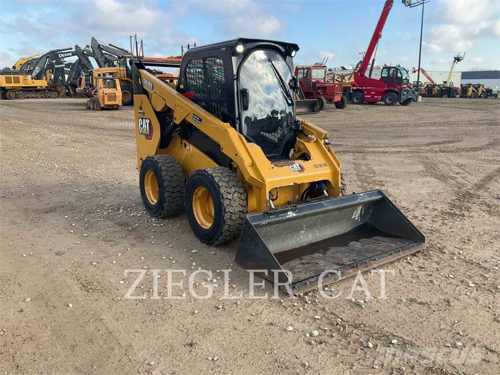 CAT 262D3 Chargeuse compacte
