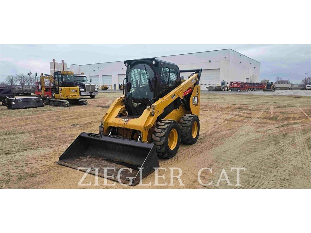 CAT 262D3 Chargeuse compacte